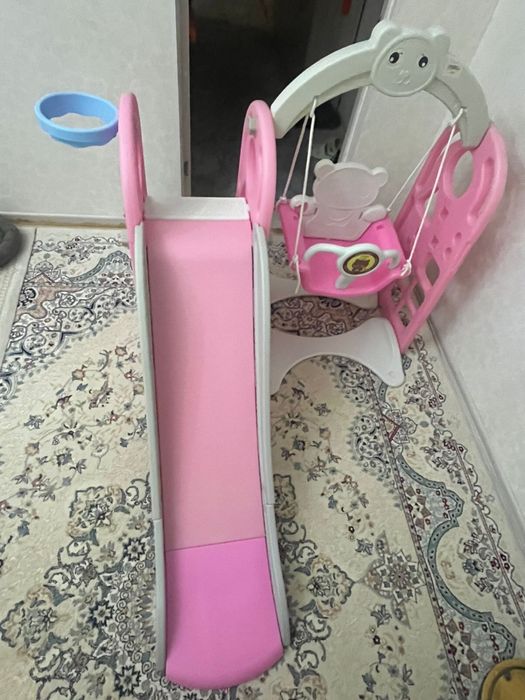 Горка-качеля для детей и столик