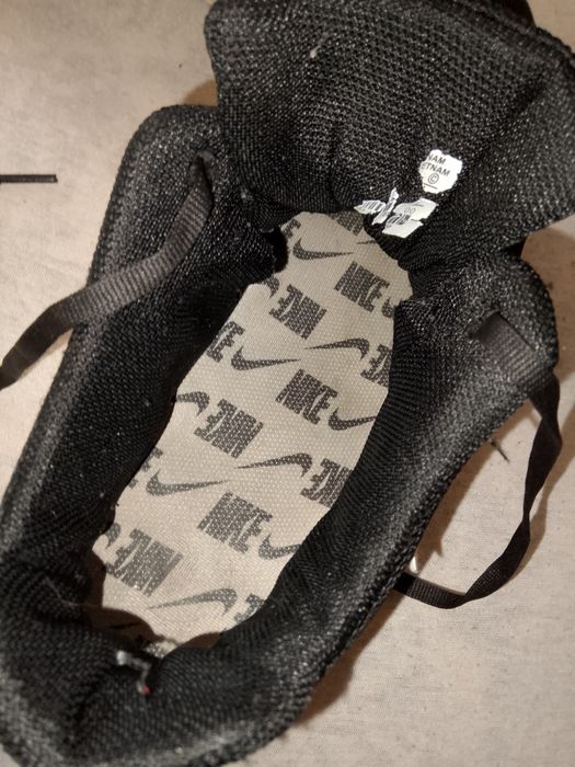 Продавам маратонки nike