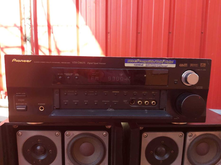 Doua amplificatoare : Yamaha RX-V457  si Pioneer VSX-D810 S