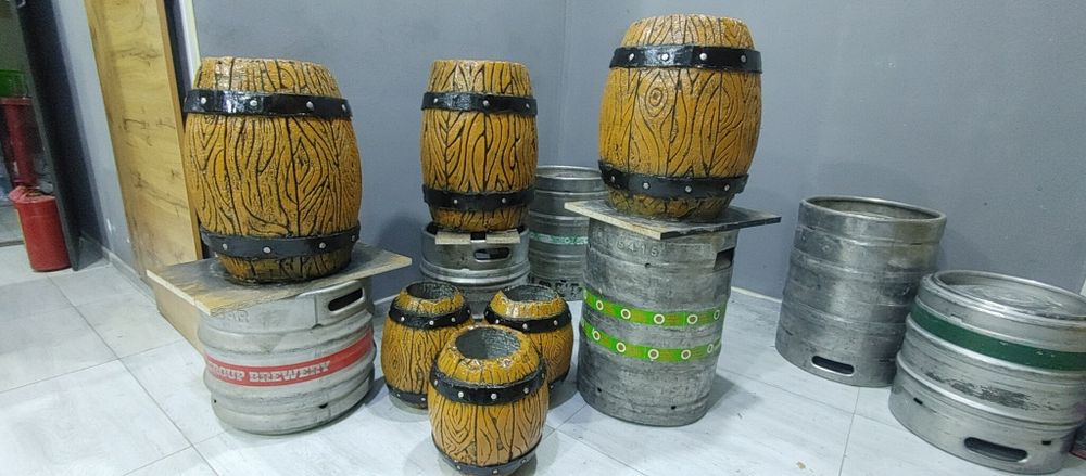 Декоративные бочки.