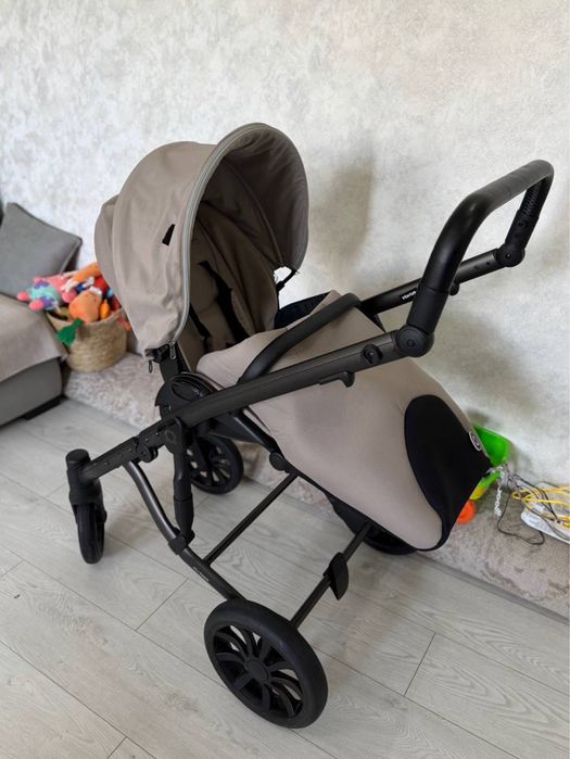 Коляска M/Type в оттенке Shall