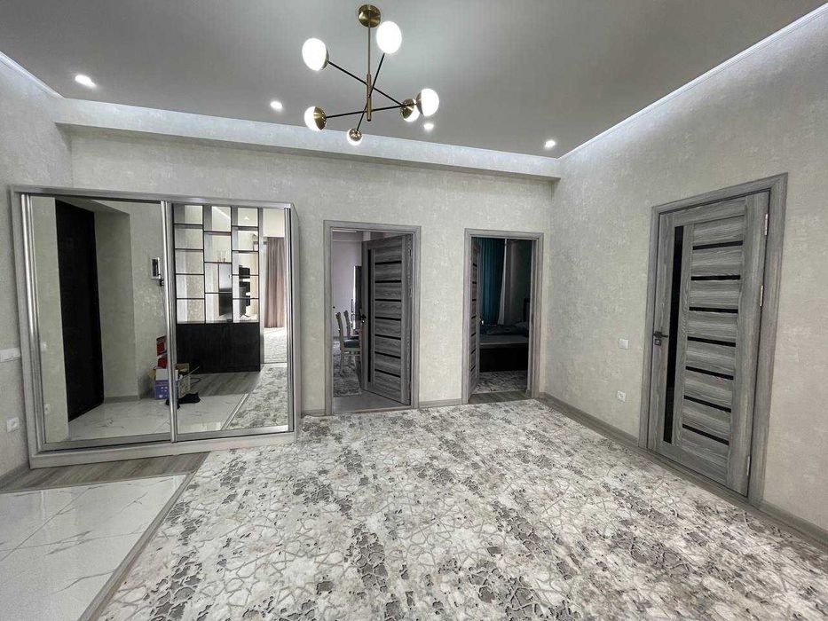 Новостройка Сдается квартира на Алмазарском р-не Беруний Никто не жил!