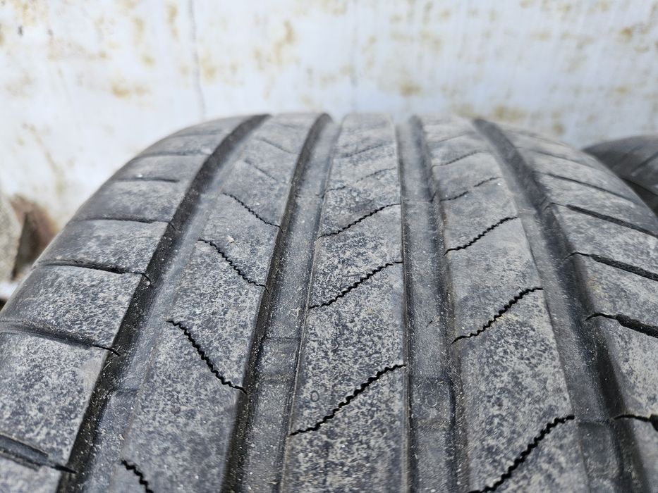 Летни гуми-Bridgestone Tyranza 6-235/4517
