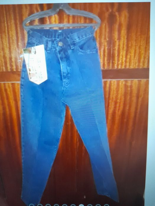 Детски дънки нови