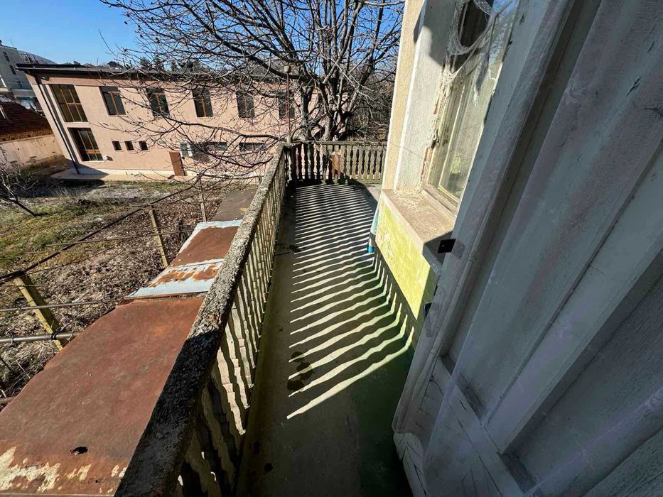 Продажба на къща в с.Баница