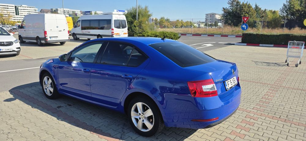 SKODA Octavia 2020 — imagine 3