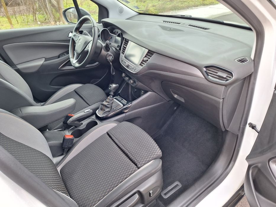 Оpel Crossland X Innovation 1.2