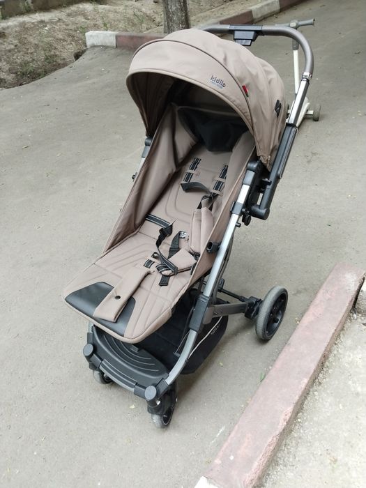 Коляска прогулочная Kidilo