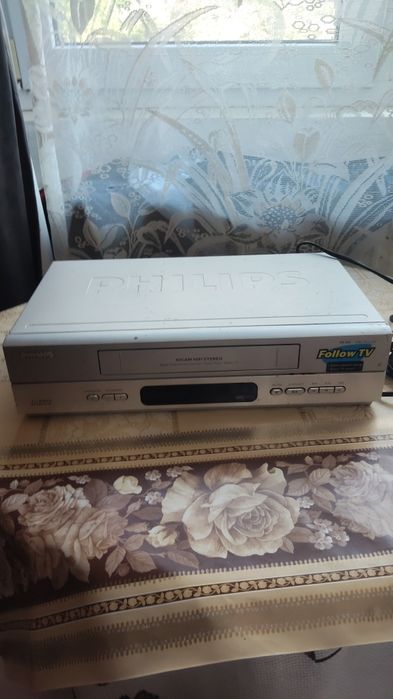 Vind video recorder casete Philips preț 150 lei
