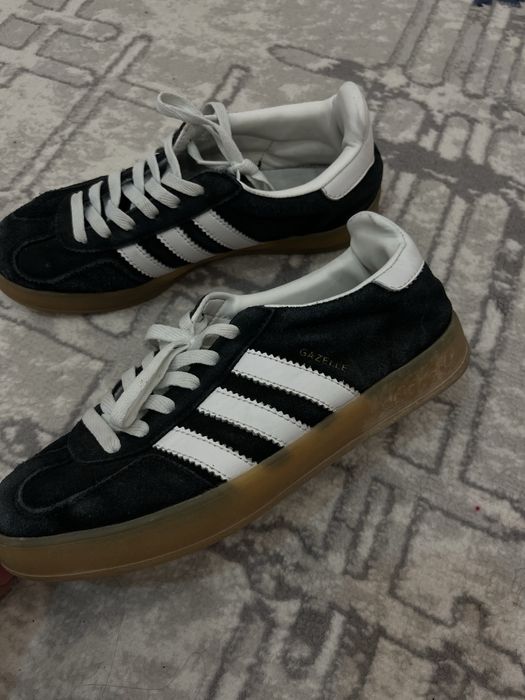 Отдам кроссовки даром