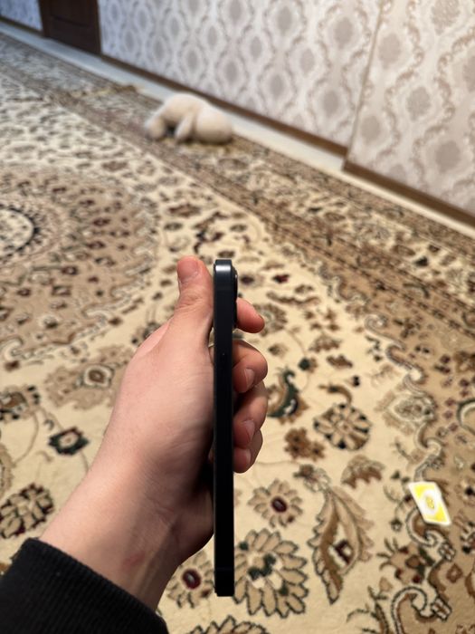 Айфон 13    128гб