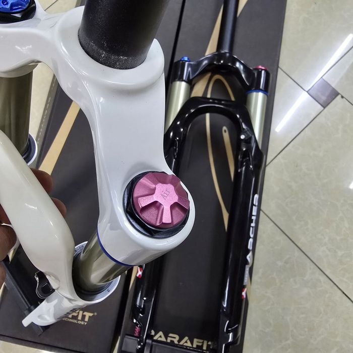 Амортизационные вилки ARCHER PARAFIT для горного велосипеда 26 и 27.5.