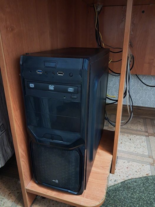 Продам компьютер Windows 7