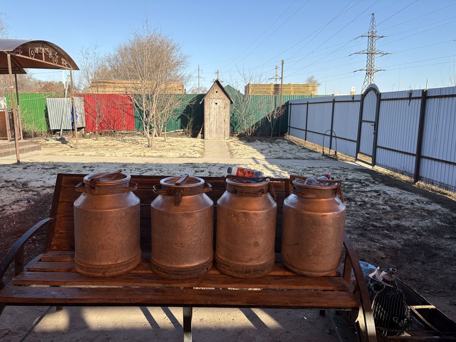 Продам бидоны 40 литров