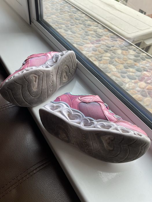 Маратонки Скетчарс 26 номер