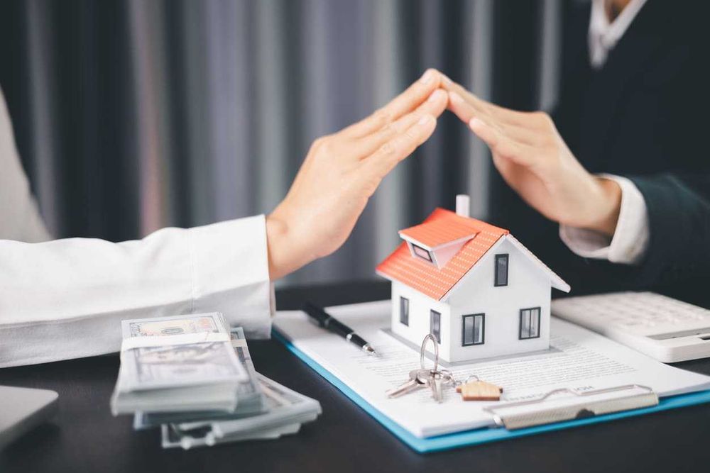 ÎMPRUMUTURI: și Investiții pentru Afaceri și Imobiliare