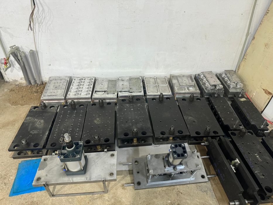 Оборудования для пластиковых посуды