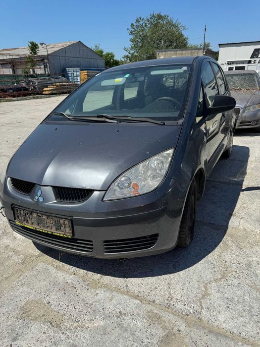 Mitsubishi colt  2005 Dezmembrez/Dezmembram