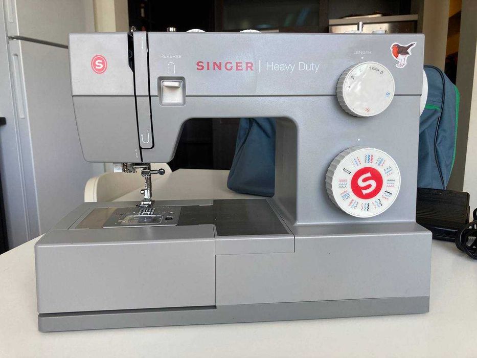 Шевна машина Singer Heavy Duty 4432