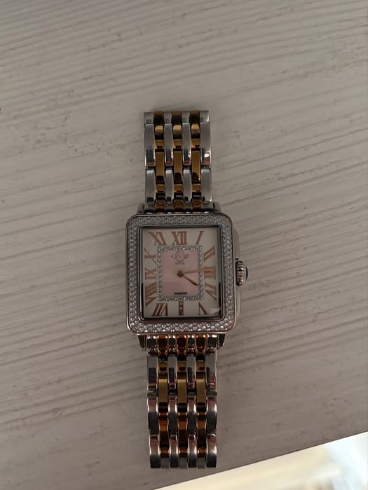 Часы женские GV2 Gevril Diamond