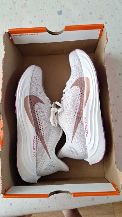 Дамски маратонки NIKE PEGASUS PLUS