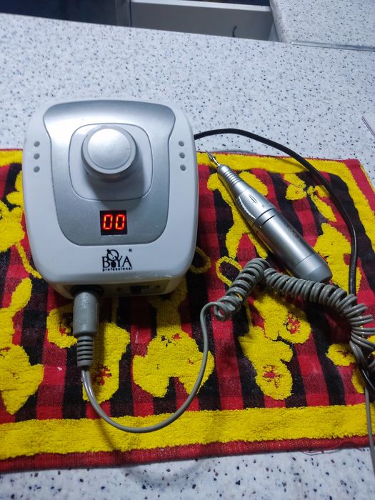 Машинка для маникюра