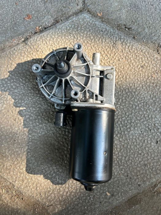 Мотор за чистачки bmw e39