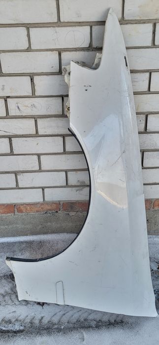 Переднее левое крыло Toyota Cresta X90