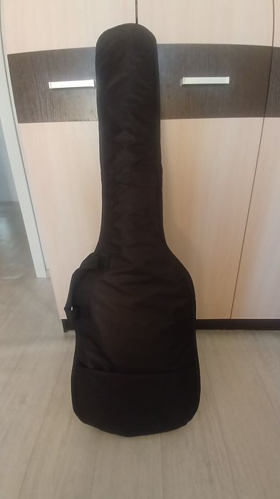 Продаётся басгитара