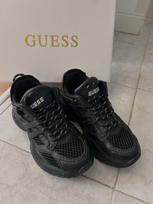 Guess  Сникърси Belluna