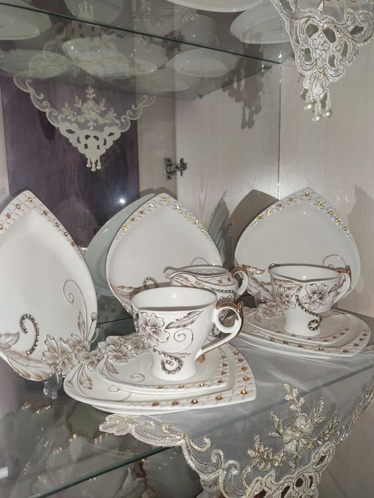 Продается чайный сервиз