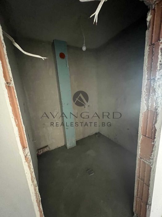 оф.21530 Тристаен апартамент / Кършияка