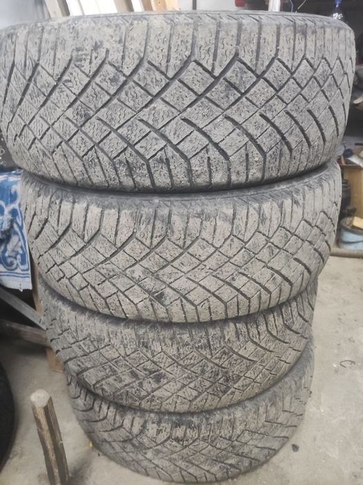 Продам покрышки.
