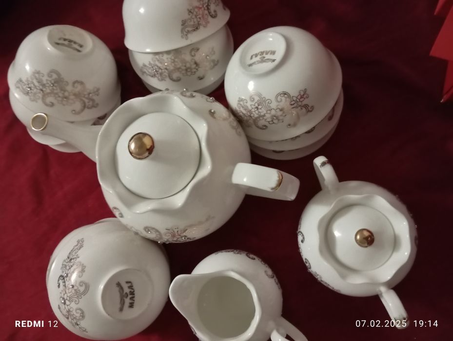 Чайный сервиз из 15 предметов