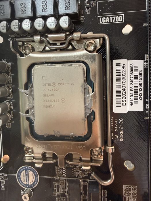 H610 h510 h110 plata va i3 10100f  i5 12400f rx 1650 video karta