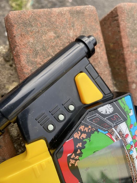 Стара френска електронна игра Saxon