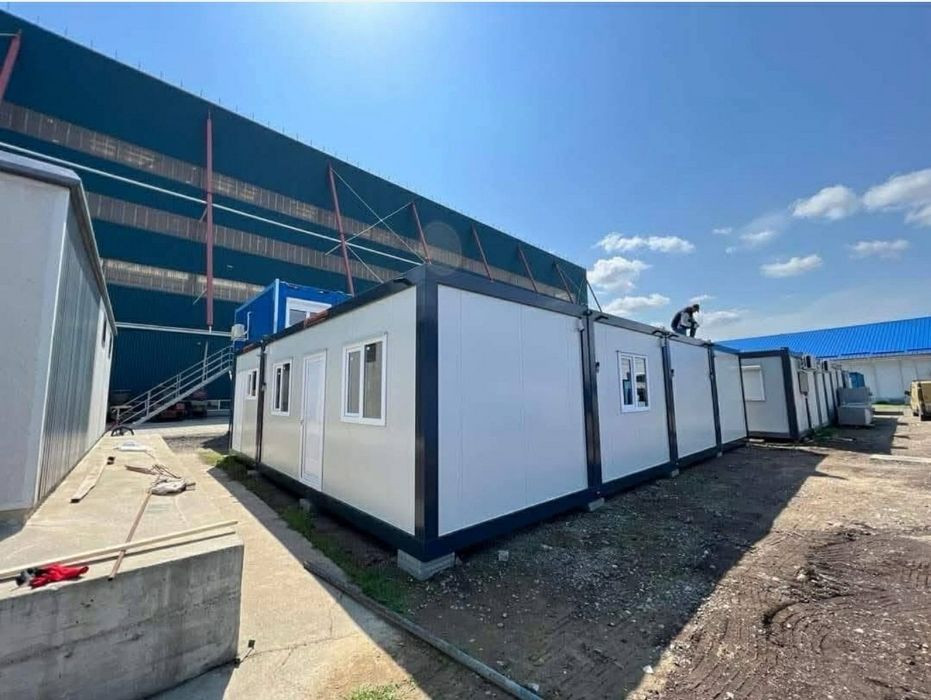 Producători containere pe orice dimensiune. Container vitrina , Contai