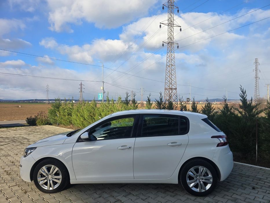 Vând Peugeot 308,1.6HDI,fab.2017,euro 6,105.000km,de nou in Romania.