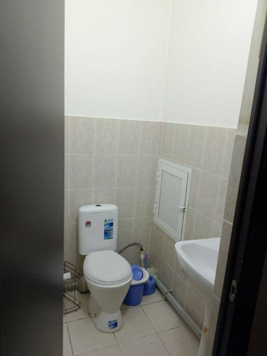 Ganga ,NBU Ning yonida Ġofur Ğulom metro