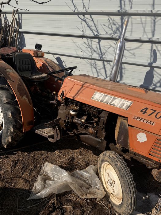 Tractor viticol