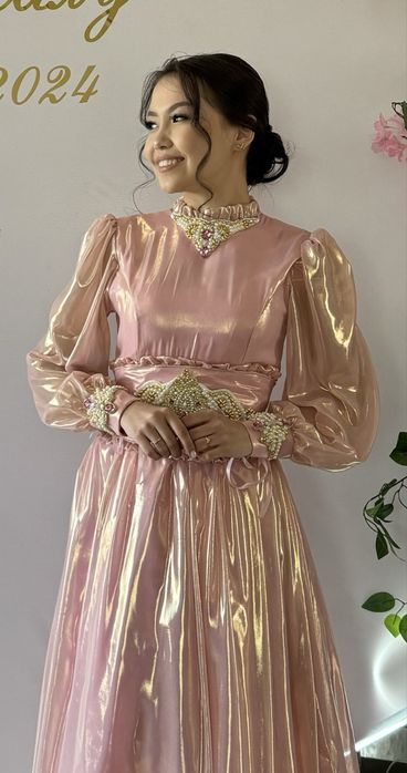 Платья на сырға салу