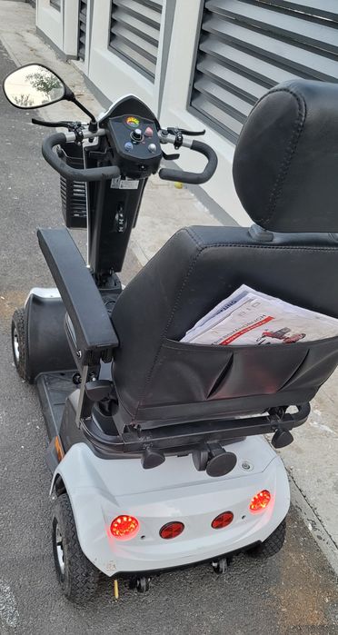 Carucior electric scuter electric scaun electric pentru persoane cu dizabilitate! Este ca nou an 2021!