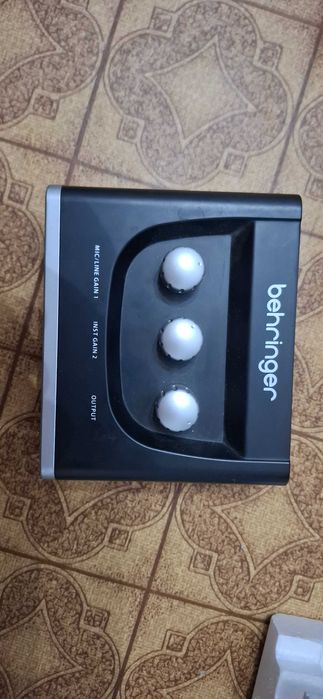 Звуковая карта U-PHORIA um2