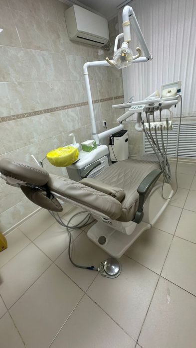 Стоматологический кресло