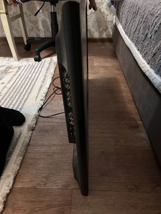 Тв Elenberg модель:E32Q868A