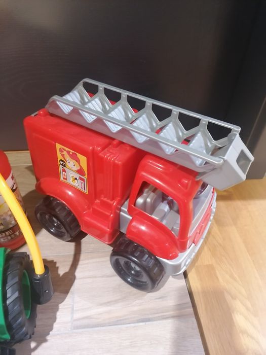 Големи камиони 8€