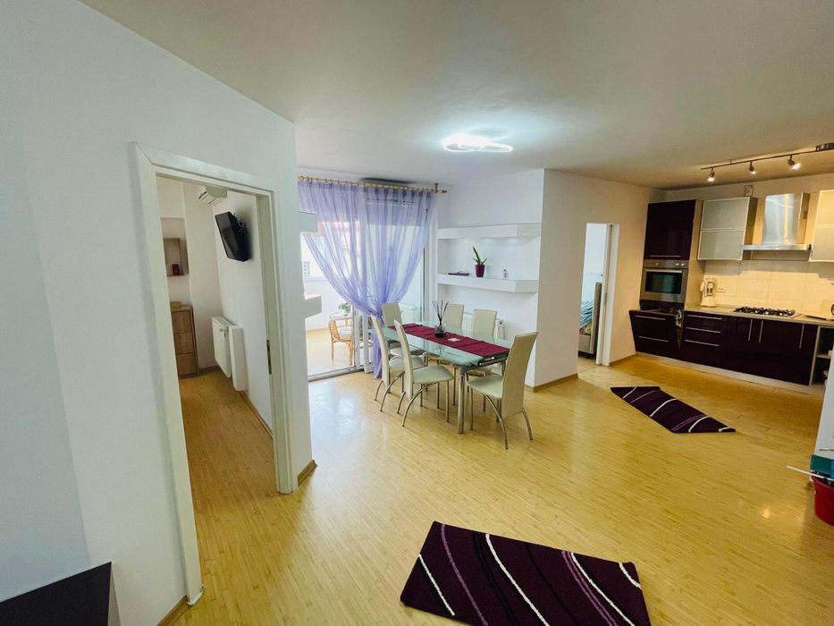 Inchiriere apartament cu 3 camere, Baneasa - Petrom City