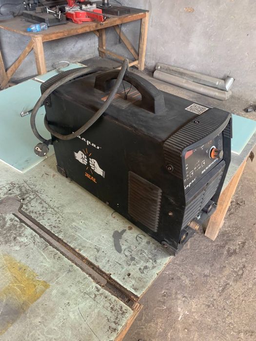 Jasic Аргон сварка REAL TIG 200 P AC/DC (E201B)
