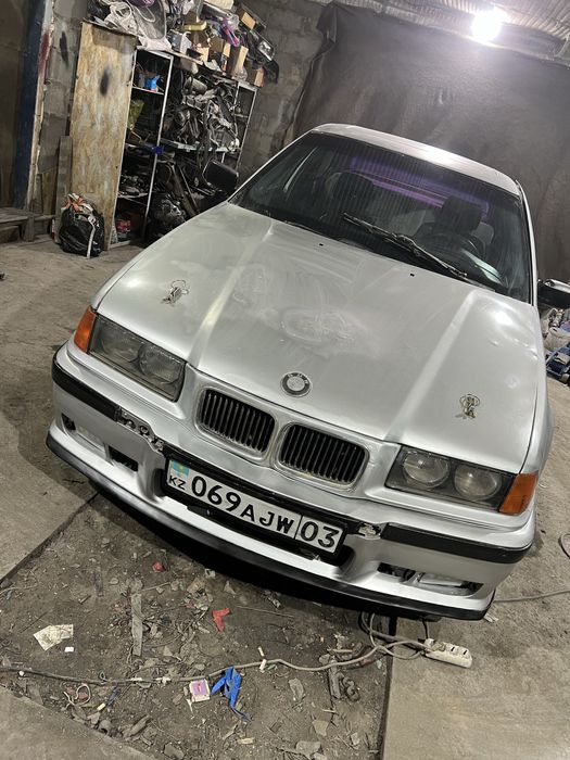 Продам бмв е 36 в хорошем состоянии