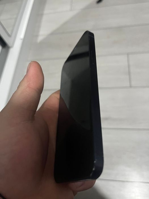 Vand iphone 12 stare buna